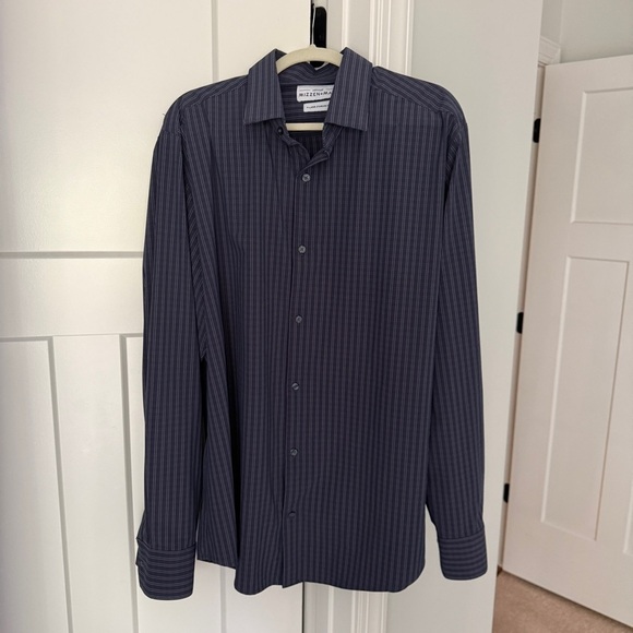 Mizzen+Main Leeward Navy Blue Long sleeve Button Down Stretch Plaid Dress Shirt